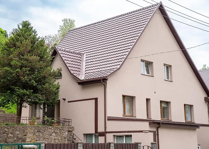 Groundfloor On The Hill *